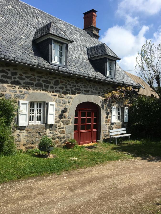 Chambres D'Hotes « Les Sorbiers » Anglards-de-Salers Exterior photo